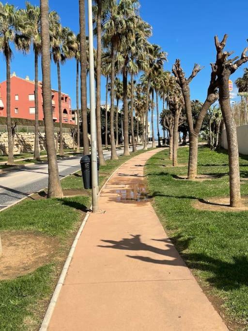 Klimatyczny Loft I Egzotyczny Basen Apartment Benalmadena Luaran gambar
