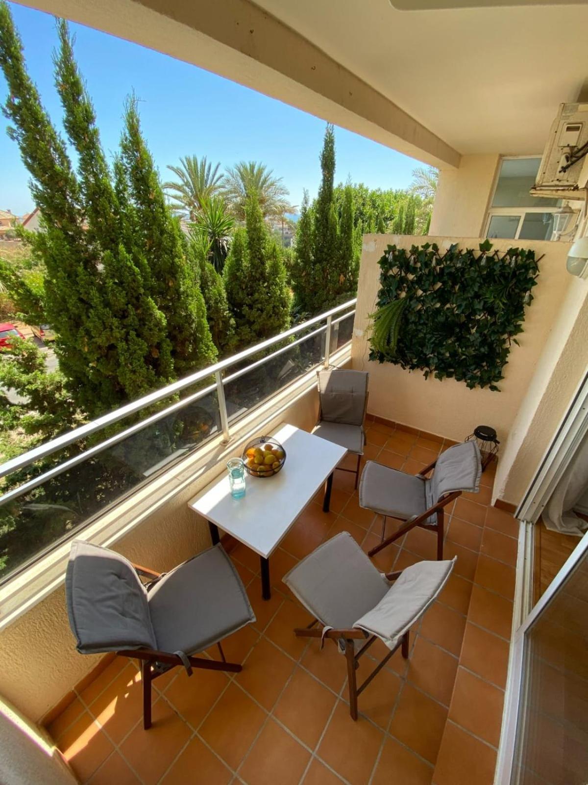 Klimatyczny Loft I Egzotyczny Basen Apartment Benalmadena Luaran gambar